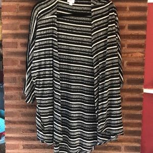 Lularoe Lindsay sweater material NWOT.